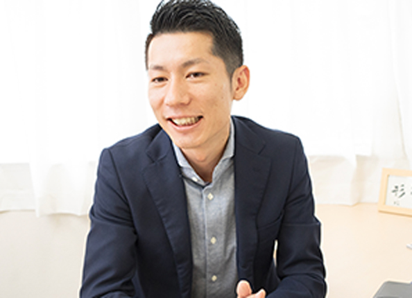 代表取締役グループCEO 鈴木多聞氏